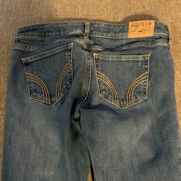 Hollister Jeans, Size 5 - Picture 9 of 9